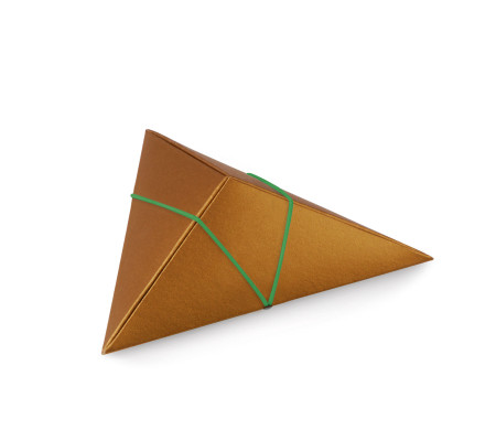 Dreieckige Pappschachtel | SP DE