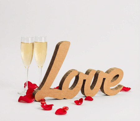 Lettres en Carton "LOVE" (Décoration) | SelfPackaging