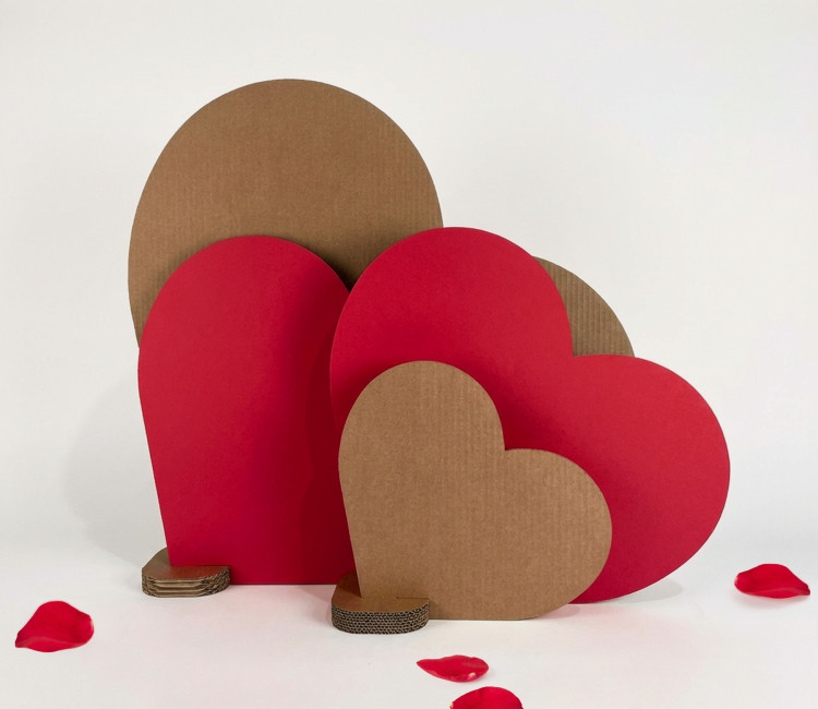 3D-Dekorherzen für Valentinstag | Schaufenster & Retail