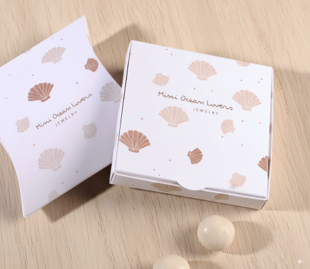 Kartonverpackung für Schmuck und kleine Geschenke