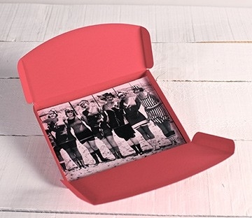 Caja para fotos en color rojo