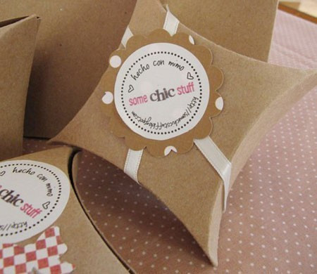 Geschenkbox In Kraftpapierfarbe Fur G... | SelfPackaging