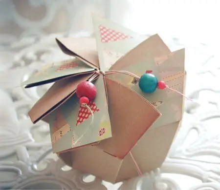 Caja redonda en flor...