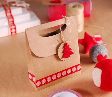 Christmas Gift Bag with Felt Tree Decoration