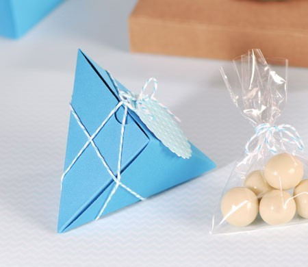 Boîte Bleue Triangulaire pour Friandises Boîte Bleue Triangulaire pour Friandises