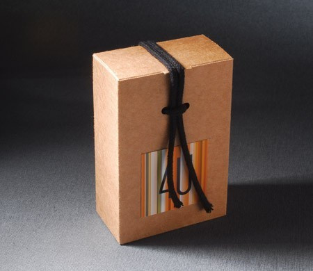 Cajita con cordón para regalo de empresa Cajita con cordón para regalo de empresa