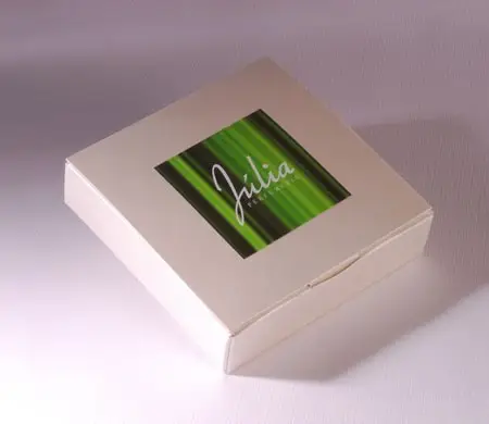 Square gift box for USB stick