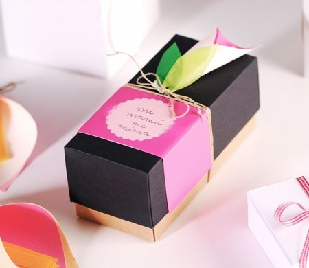 Petite boîte cadeau pour la fête des mères