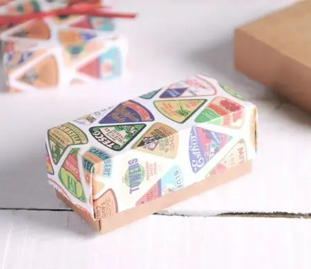 Rectangular gift box