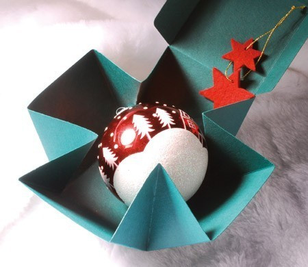 Square Box To Give As A Present For C... | SelfPackaging