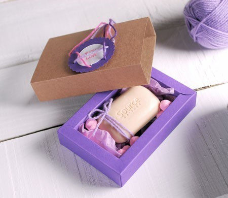 Caja Bicolor Decorada con Lanas Caja Bicolor Decorada con Lanas