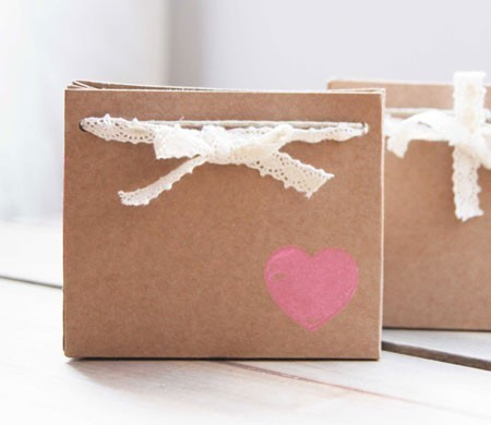Geschenktasche für Hochzeitseinladungen | SelfPackaging
