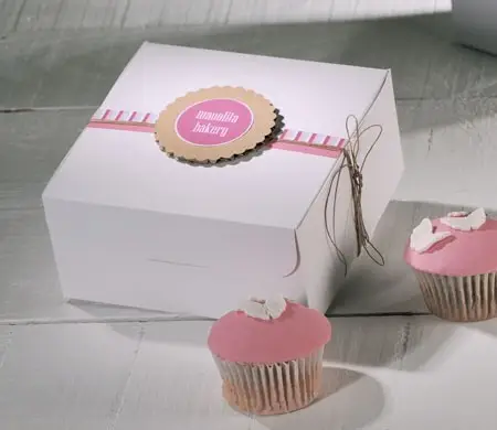 Box for 4 Cupcakes with...