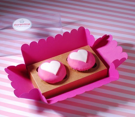 Box for two cupcakes with a...