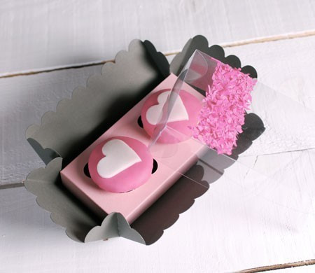 Boîte pour Deux Cupcakes Décorée avec des Confettis