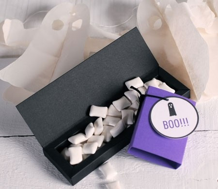 Elongated box for Halloween sweets