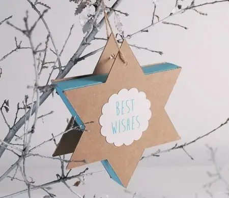 Caja con forma de estrella...