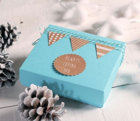 Scatolina turchese per biscotti decorati 