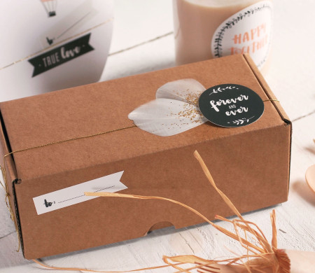 Caja Regalo con Plumas, para San Valentín