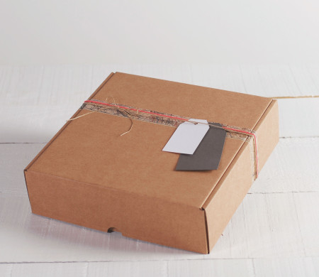 Decorated Shipping Box | Creative Gift Packaging Solution