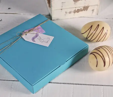 Caja cuadrada para bombones