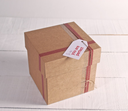 Caja para Envíos Decorada Caja para Envíos Decorada