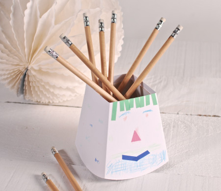 Stiftehalter für Kinder zum Dekorieren | DIY-Bastelidee