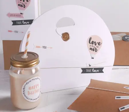 Bolsita de cartón decorada