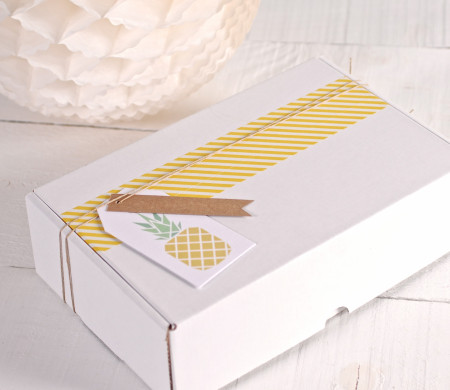 Boîte Tropicale Avec Étiquette Ananas et Washi Tapes Jaune