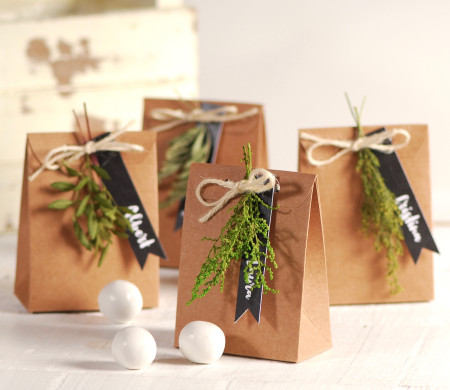 Decorated bag for gifts
