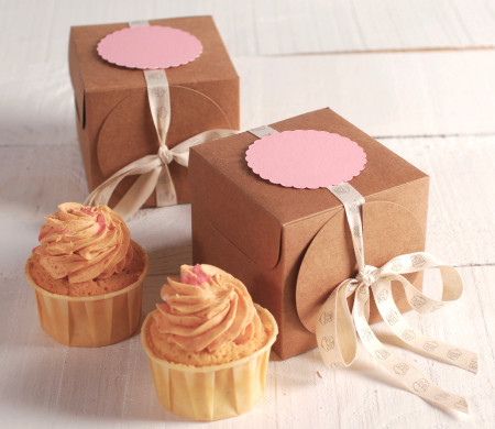 Petite Boîte avec Ruban pour Cupcakes