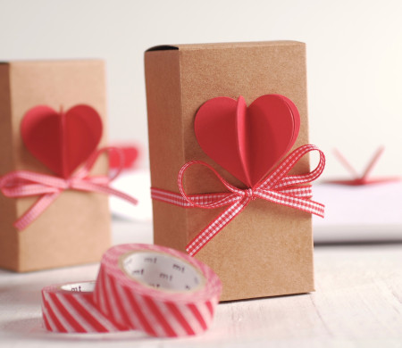 Long box with 3D heart and...