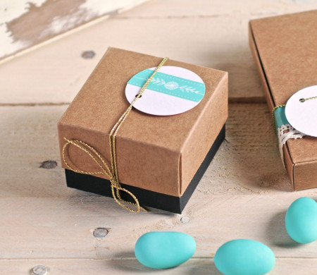 Square box for sugared almonds