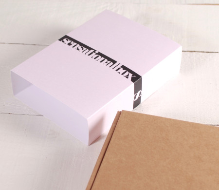 Scatola con fascia personalizzabile minimal