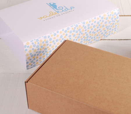 Large box with a sleeve for presents