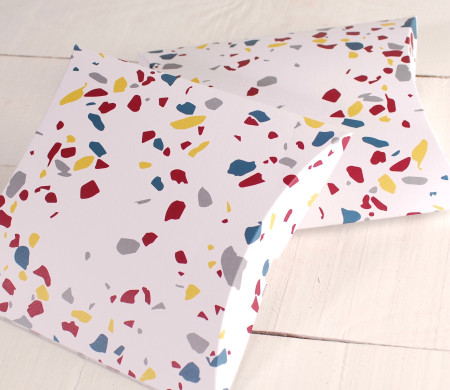 Caja de regalo grande con terrazzo Caja de regalo grande con terrazzo