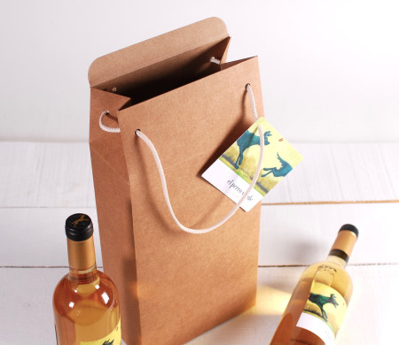 Caja grande de vino con asa decorada