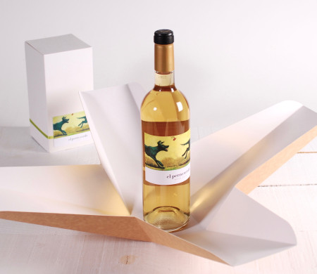 Decorated wine box with folder