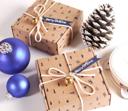 Weihnachtliche Schachtel...