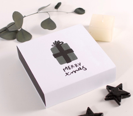 Idea: Scatola Quadrata con Fascia Natalizia | SelfPackaging