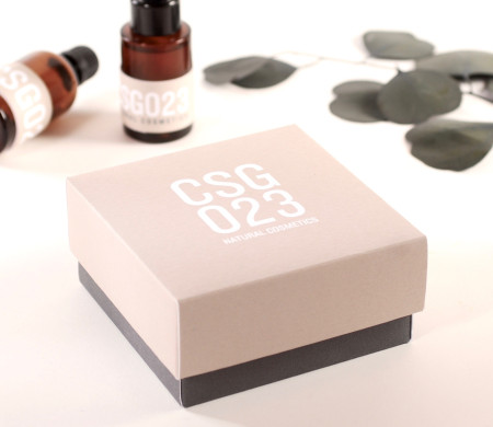 Scatola foderata per regalare cosmetici