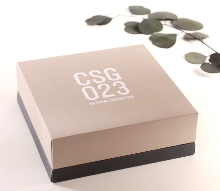 Coffret cadeau avec couvercle pour cosmétiques