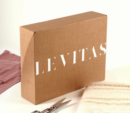 Caja de ropa para envío cartón kraft Caja de ropa para envío cartón kraft