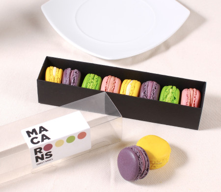 Long box for macarons.