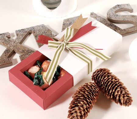 Christmas cardboard box for small gifts Christmas cardboard box for small gifts