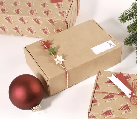 Caja de envío con toques...