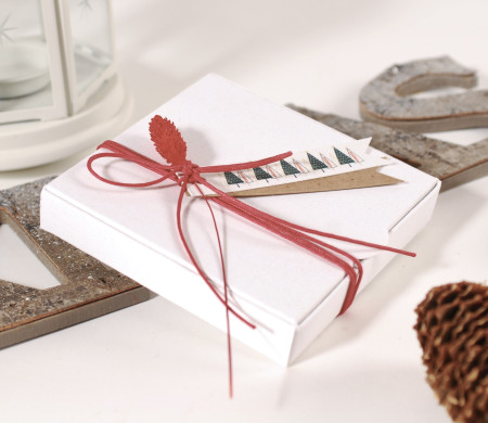 Schmuckkastchen Mit Weihnachtsdekoration | SelfPackaging