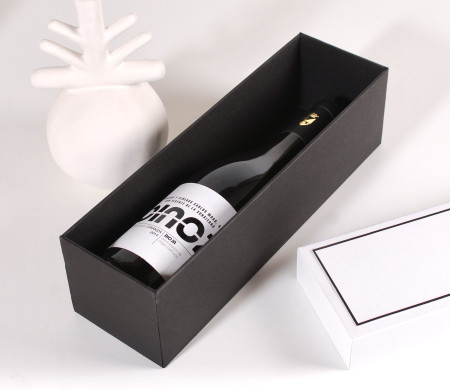 Ideal box for a bottle of wine, champagne or cava.