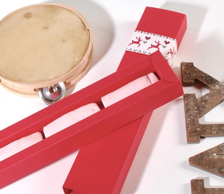 Flat elongated box with double bucket for Christmas gifts