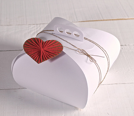 Caja para Pasteles Decorada con Corazón